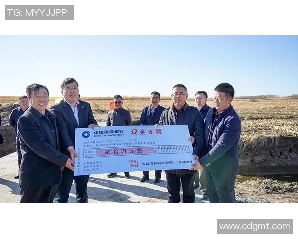 汶川地震期间足球明星慷慨解囊捐款助灾后重建的感人故事